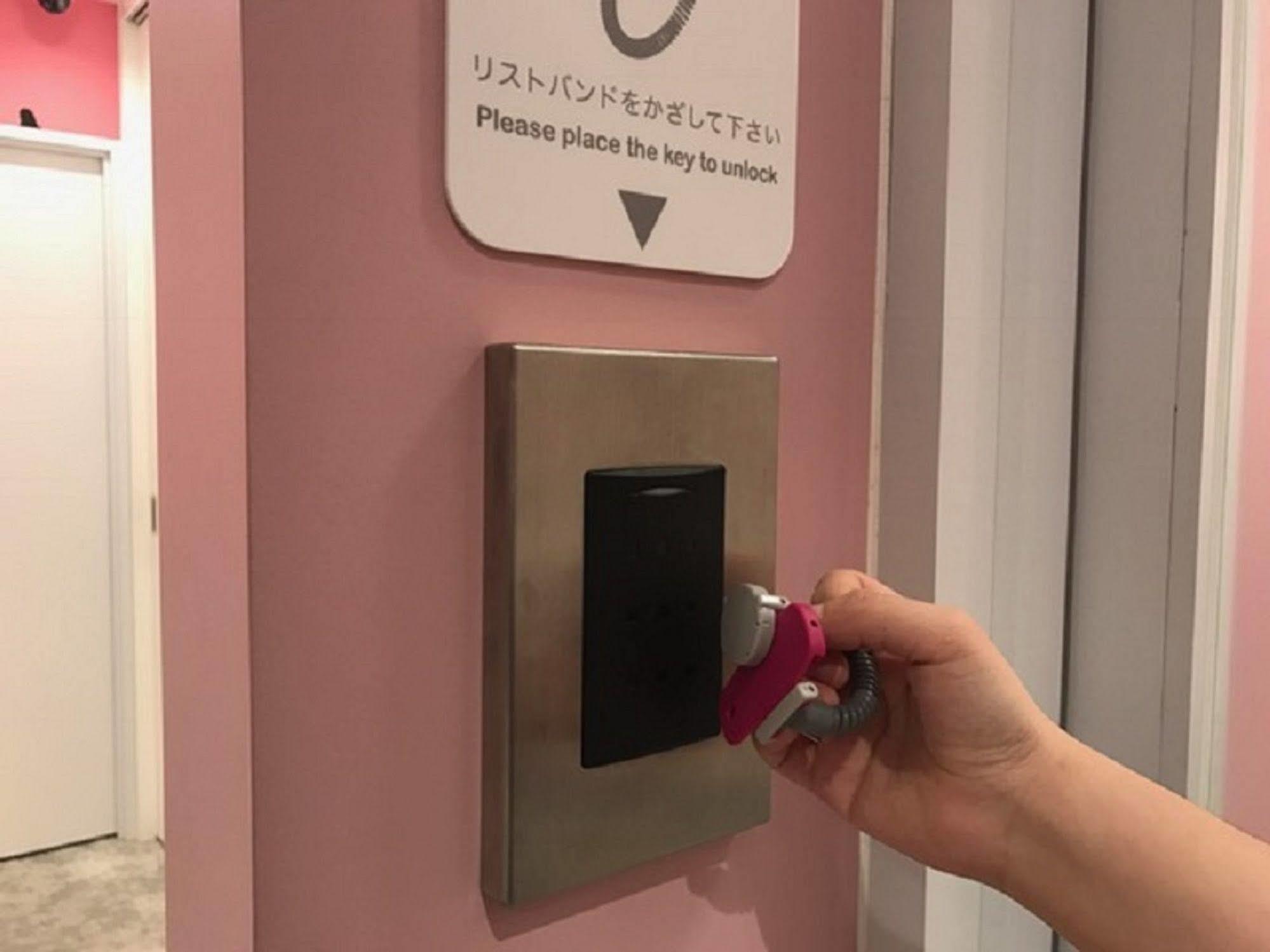Akihabara Bay Hotel Токио Экстерьер фото