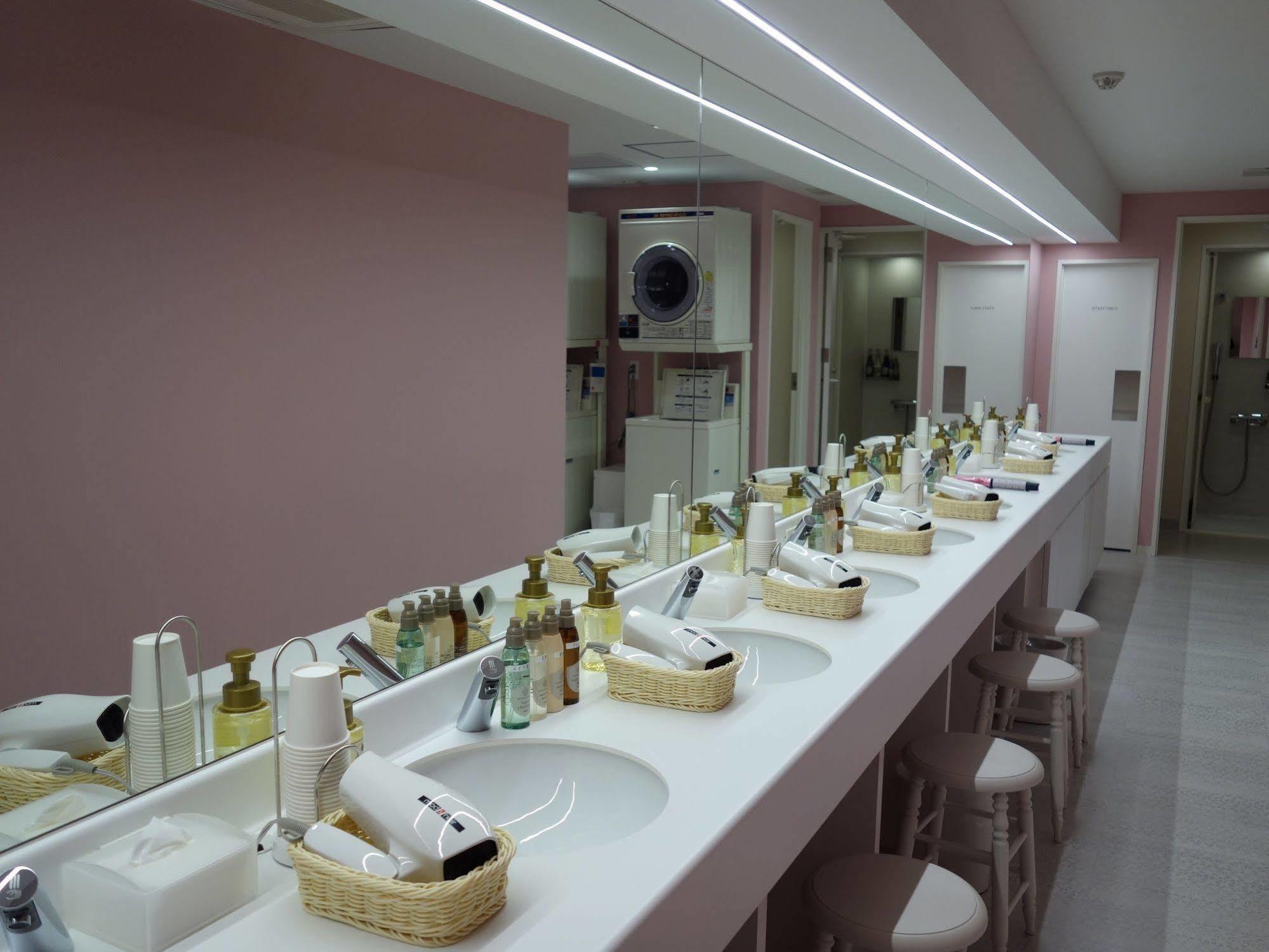 Akihabara Bay Hotel Токио Экстерьер фото